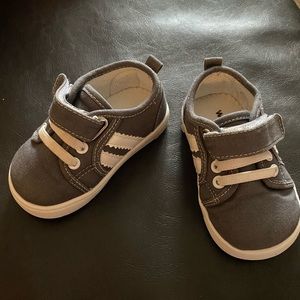 Wee Squeak toddler sneaker shoes